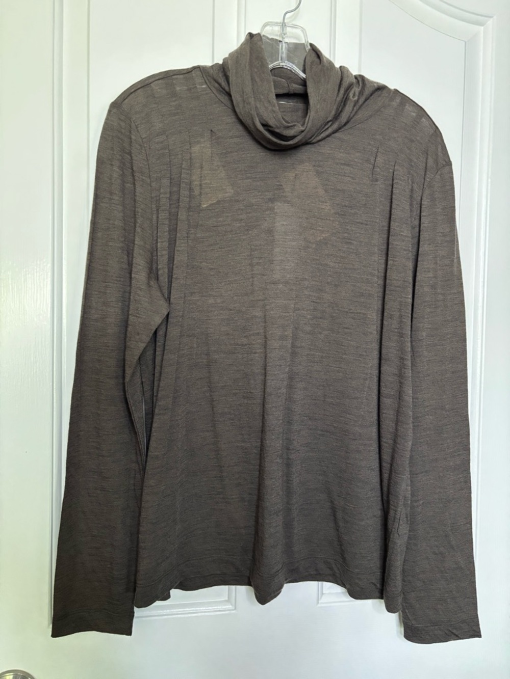 NWT YC Womens Brown Turtleneck Top Thin Italian Wool size 12
